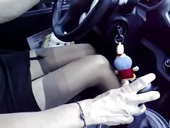 私の娘はテーブルの上で風邪を飲む 女性 の ため の アダルト 動画