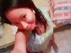 医師は若い患者のために腫れを作り出す アダルト ビデオ 女子 向け